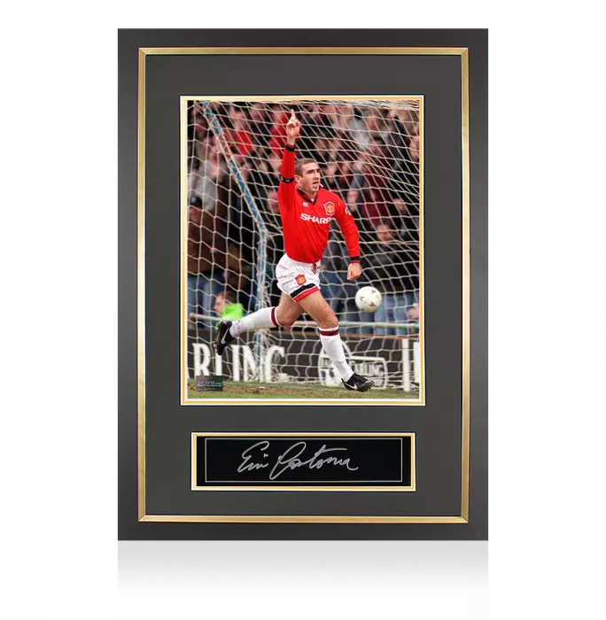 Eric Cantona Signed Plaque and Photo Frame: Manchester United Legend