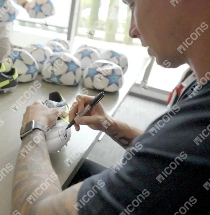 Fernando Torres Signed Black And White Nike Premier Boot In Bubble Frame: Option 1