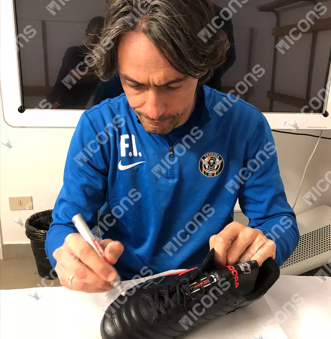 Filippo Inzaghi Signed Black And Orange Inzaghi Diadora Boot In Acrylic Case