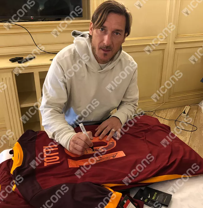 Francesco Totti Back Signed AS Roma 2016-17 Home Shirt In Classic Frame: "Golden Boy" Special Edition