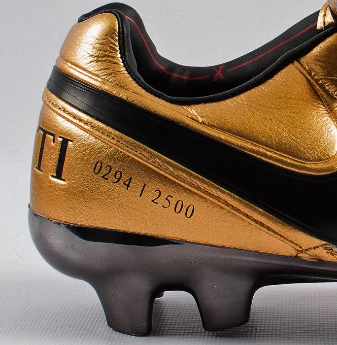 Francesco Totti Signed Gold Nike Tiempo Boot In Acrylic Case: Totti X Roma Limited Edition