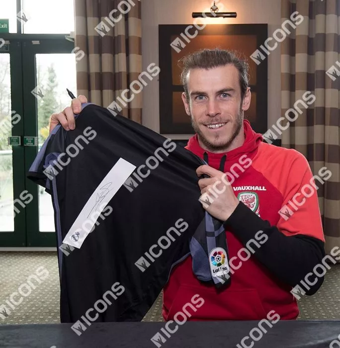 Gareth Bale Back Signed Real Madrid 2016-17 Away Shirt In Classic Frame