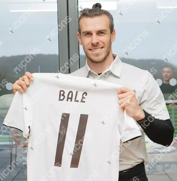 Gareth Bale Back Signed Real Madrid 2018-19 Home Shirt With Fan Style Number