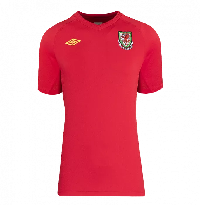 Gareth Bale Back Signed Wales 2010-11 Home Shirt With Fan Style Numbers In Hero Frame: Option 1