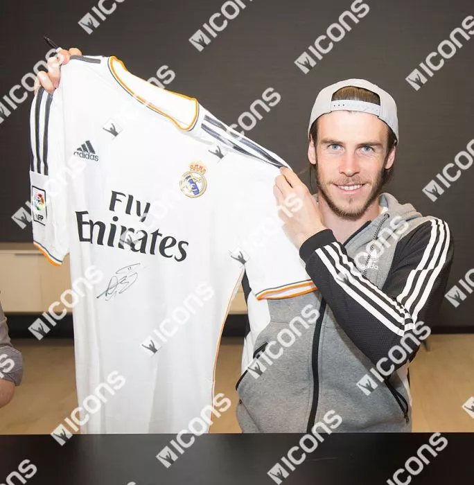 Gareth Bale Front Signed Real Madrid 2013-14 Home Shirt In Classic Frame