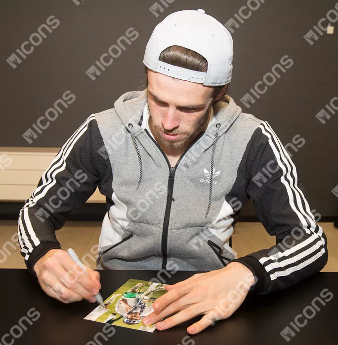 Gareth Bale Signed Mini Real Madrid Photo: 2014 UEFA Champions League Winner