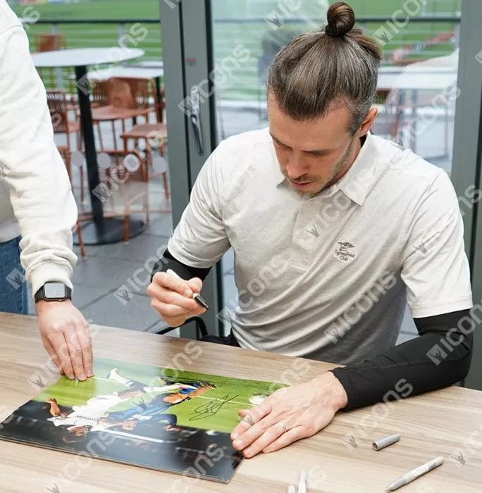 Gareth Bale Signed Tottenham Hotspur Photo: Iconic UEFA Champions League Goal Vs Internazionale