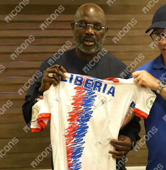 George Weah Front Signed Liberia Home Shirt In Hero Frame: Option 1