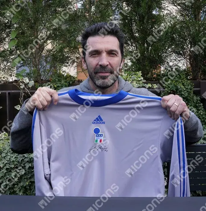 Gianluigi Buffon Front Signed Italy Icon Goalkeeper Shirt In Deluxe Packaging