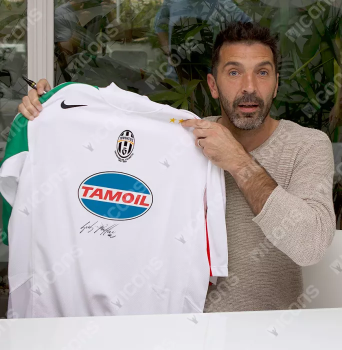 Gianluigi Buffon Front Signed White Juventus 2005-06 Goalkeeper Shirt
