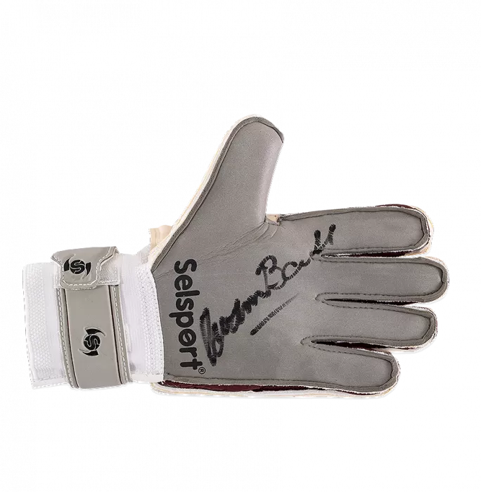 Gordon Banks Signed Grey And White Selsport Goalkeeper Glove