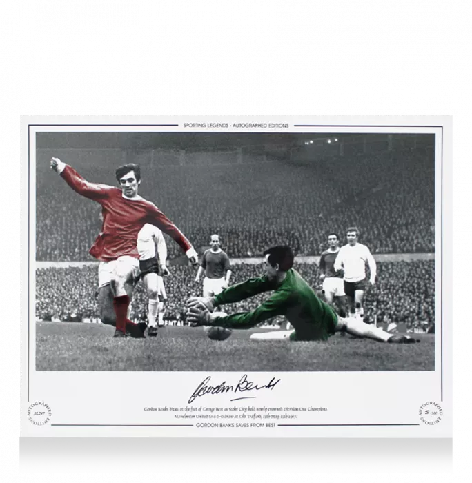 Gordon Banks Signed Stoke City Photo In Black Wooden Frame: Save Vs George Best Stoke City V Manchester United 1967