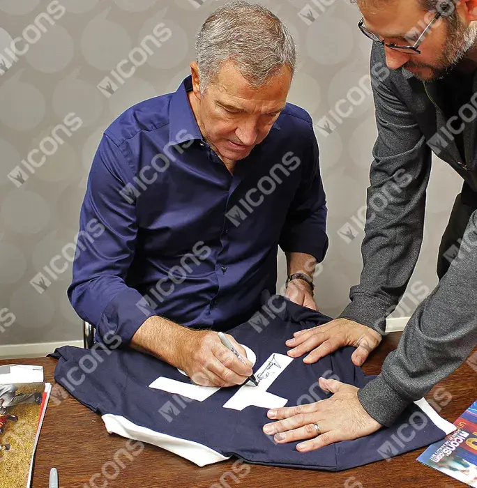 Graeme Souness Back Signed Retro Scotland Shirt In Classic Frame