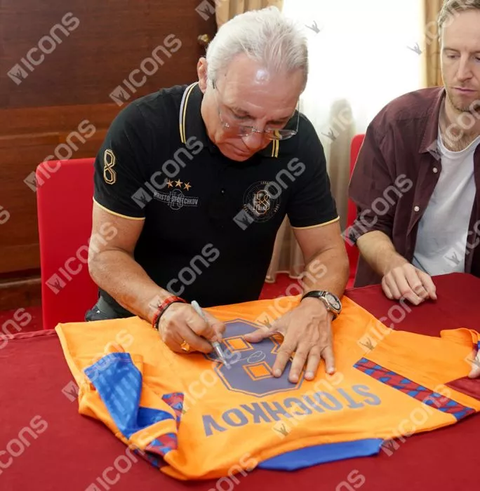 Hristo Stoichkov Official FC Barcelona Back Signed And Framed 1992 Away Shirt