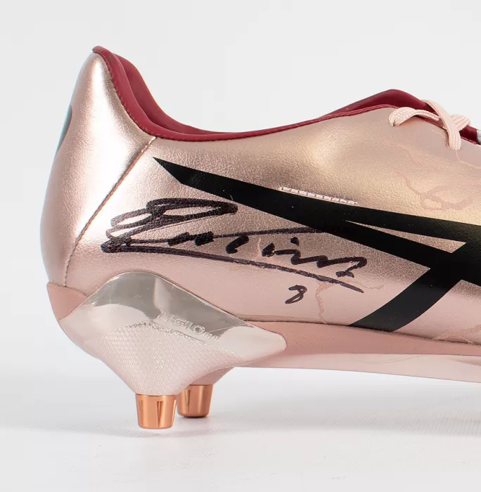 Andres Iniesta Signed Rose Asics Menace Boot