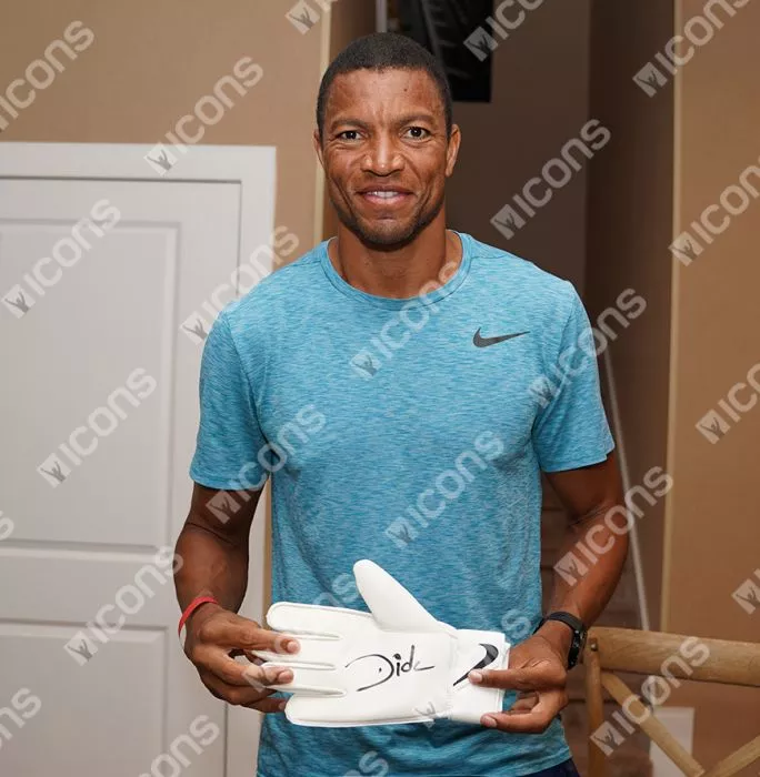 Dida Signed Nike Goalkeeper Glove