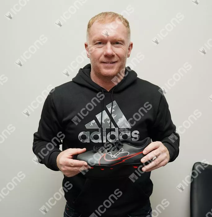 Paul Scholes Signed Nike Boot