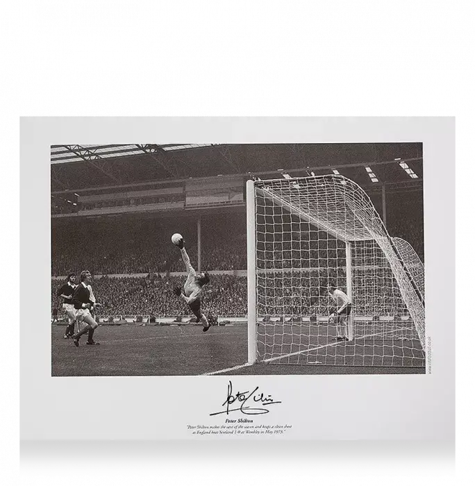 Peter Shilton Signed England Photo