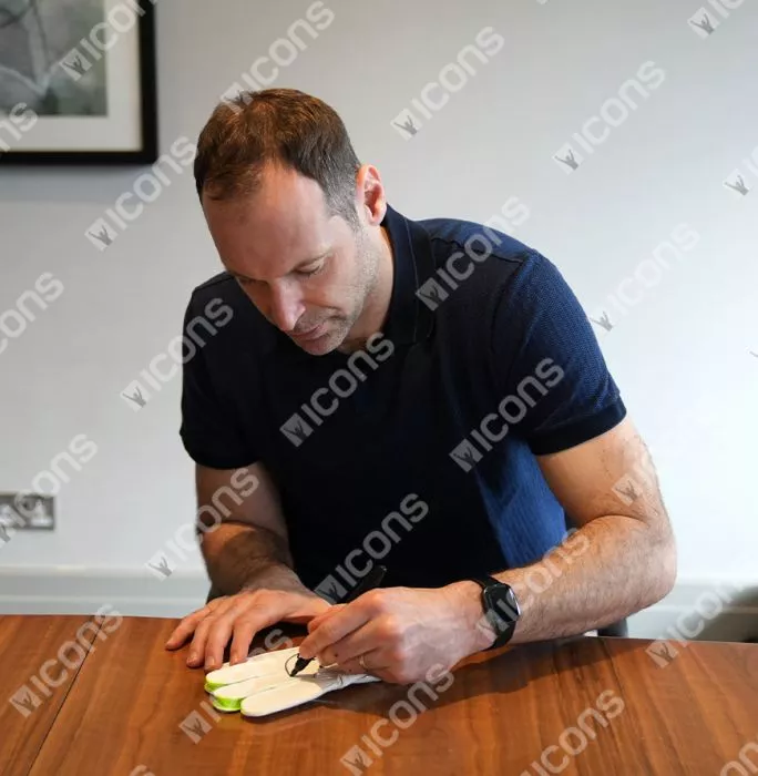 Petr Cech Signed Adidas Goalkeeper Glove