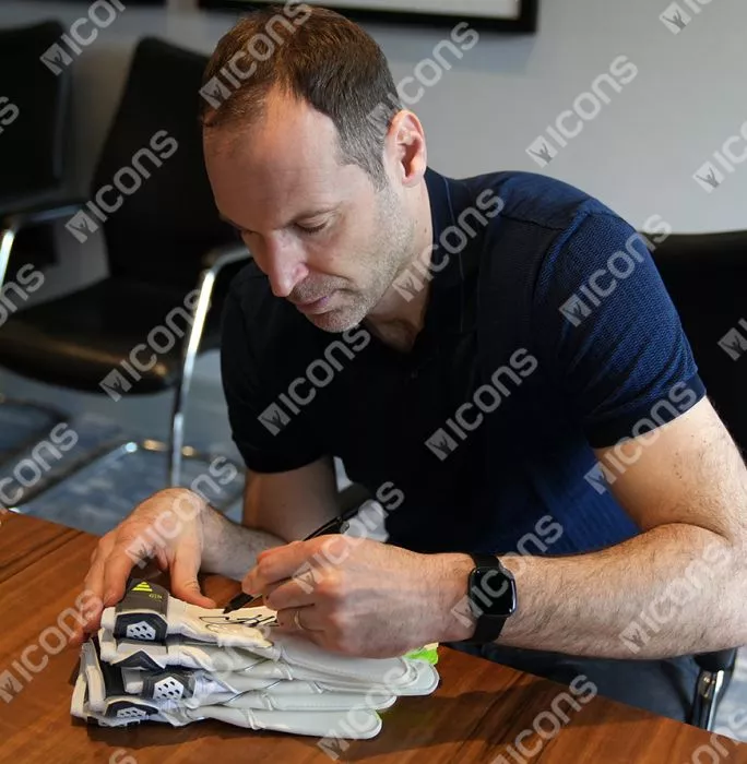 Petr Cech Signed Adidas Goalkeeper Glove