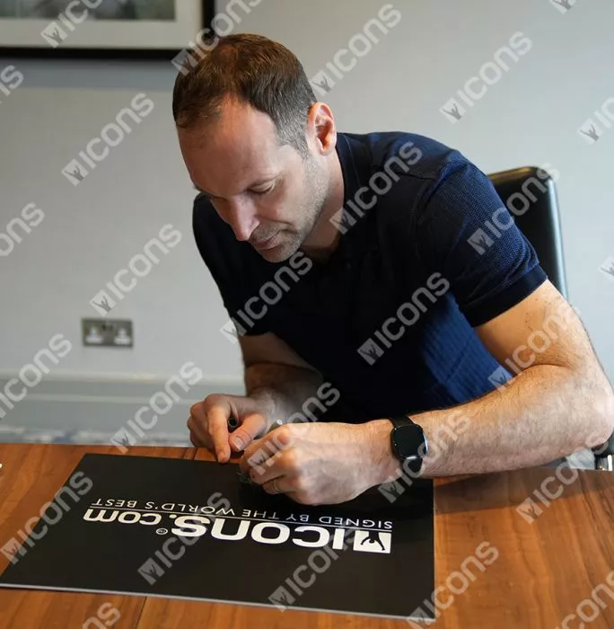 Petr Cech Signed Ice Hockey Puck