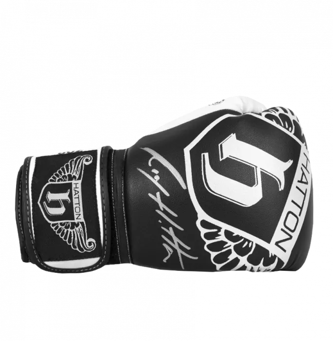 Ricky Hatton Signed Boxing Glove: Black