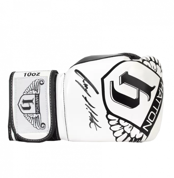 Ricky Hatton Signed Boxing Glove: White