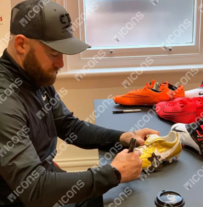 Wayne Rooney Signed Gold Nike Tiempo Boot