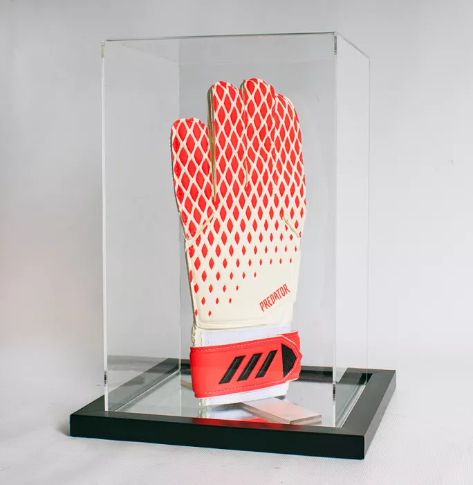 Iker Casillas Signed White And Red Adidas Predator 20 Goalkeeper Glove In Acrylic Case