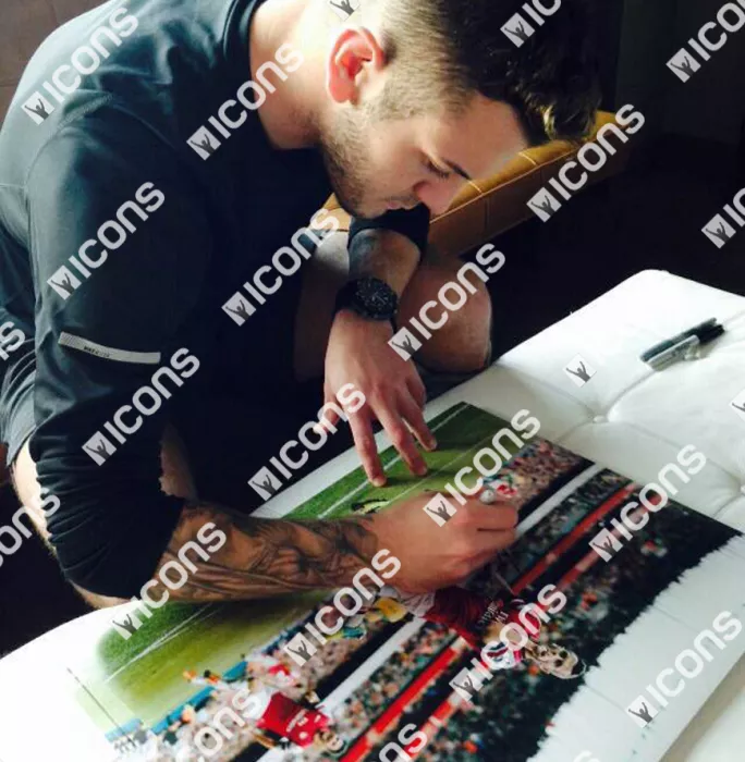 Jack Wilshere Signed Arsenal Photo In Premium Photo Frame: 2013-14 Premier League Goal Of The Season