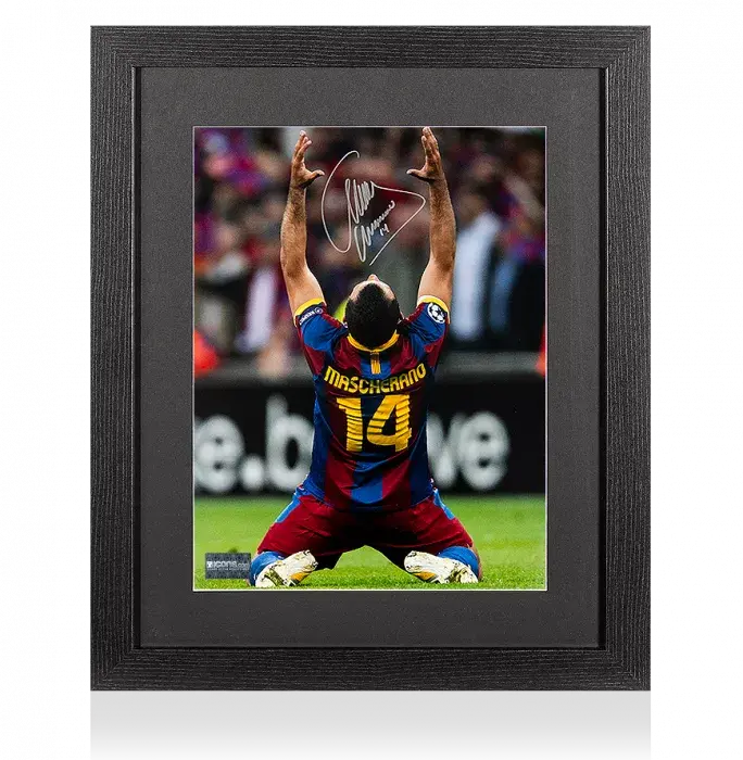 Javier Mascherano Signed FC Barcelona Photo In Black Wooden Frame: 2011 UEFA Champions League Winner