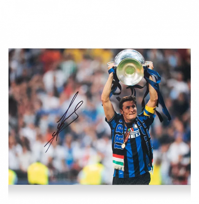 Javier Zanetti Signed Internazionale Photo In Black Wooden Frame: 2010 UEFA Champions League Winner