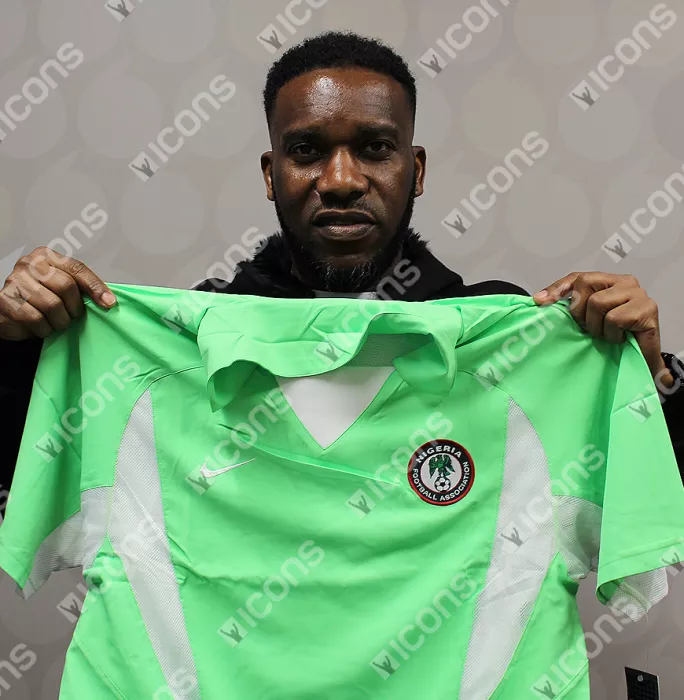 Jay-Jay Okocha Back Signed Nigeria 2002 Home Shirt In Classic Frame