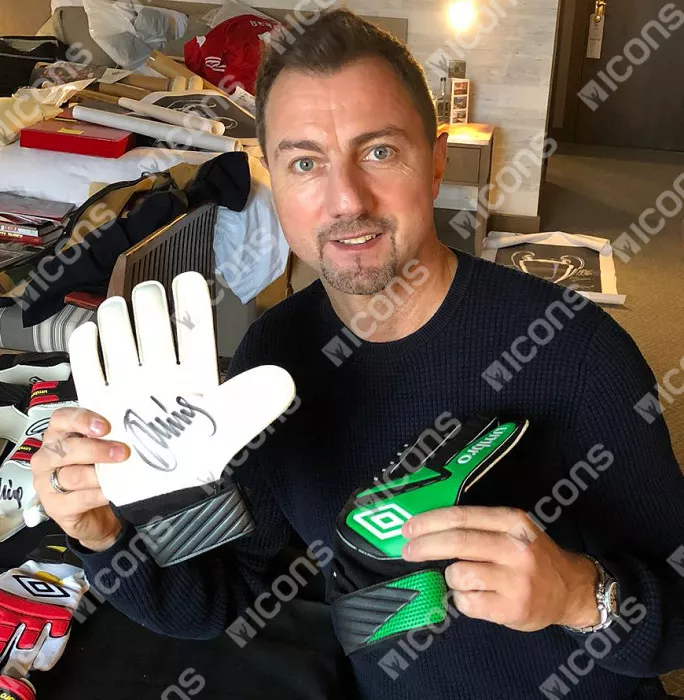 Jerzy Dudek Signed Black And Green Umbro Goalkeeper Glove