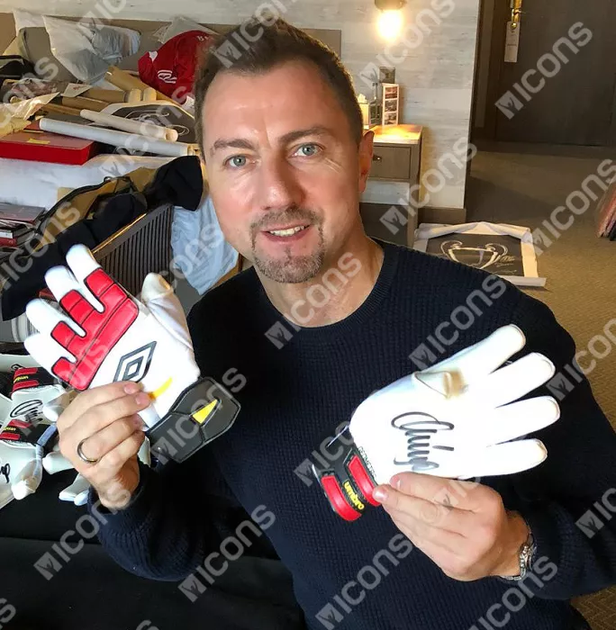 Jerzy Dudek Signed White And Red Umbro Goalkeeper Glove