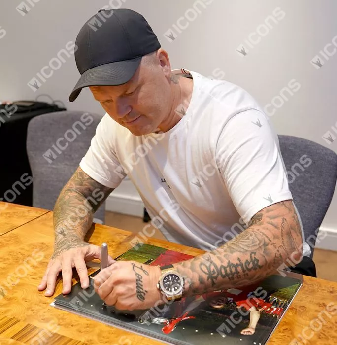 John Arne Riise Signed Liverpool FC Photo In Black Wooden Frame: 2005 UEFA Champions League Winner