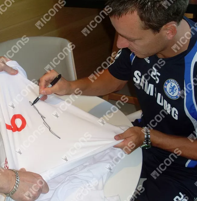 John Terry Front Signed England Home Shirt Home Shirt In Hero Frame: Option 1