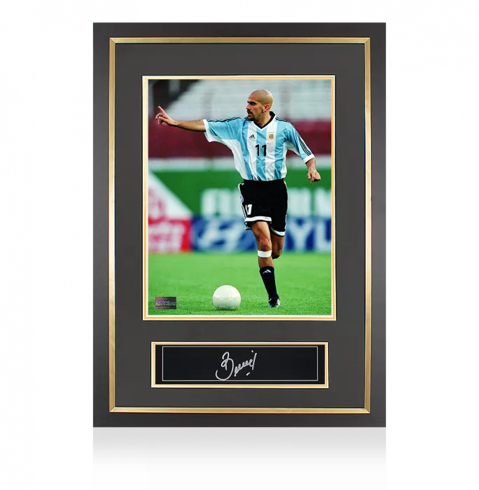 Juan Sebastian Veron Signed Plaque and Photo Frame: Argentina Legend