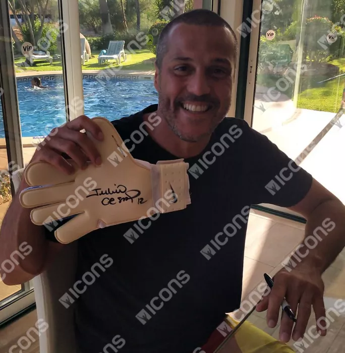 Julio Cesar Signed Blue Nike Vapor 3 Grip Goalkeeper Glove