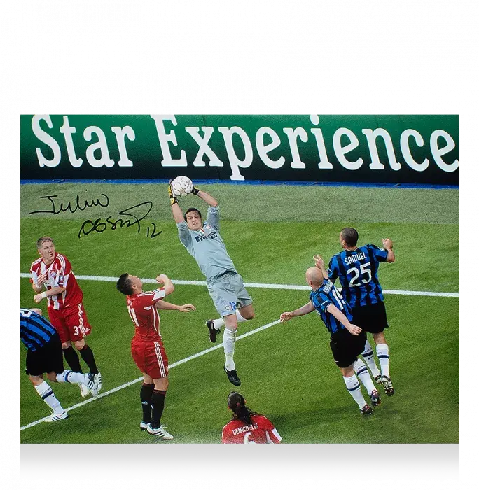 Julio Cesar Signed Internazionale Photo: 2010 UEFA Champions League Final
