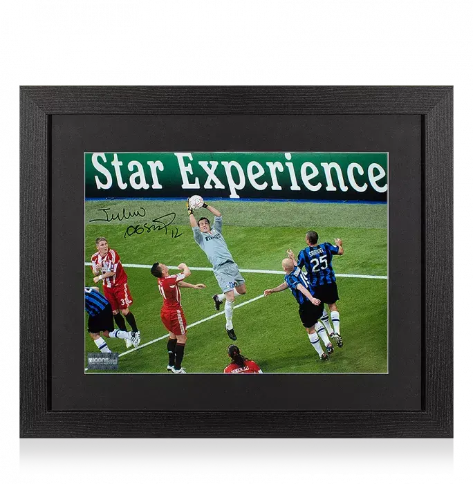 Julio Cesar Signed Internazionale Photo In Black Wooden Frame: 2010 UEFA Champions League Final
