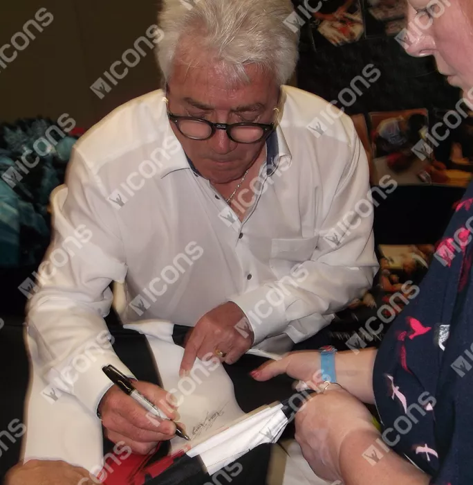 Kevin Keegan Back Signed Retro Newcastle United Home Shirt In Classic Frame