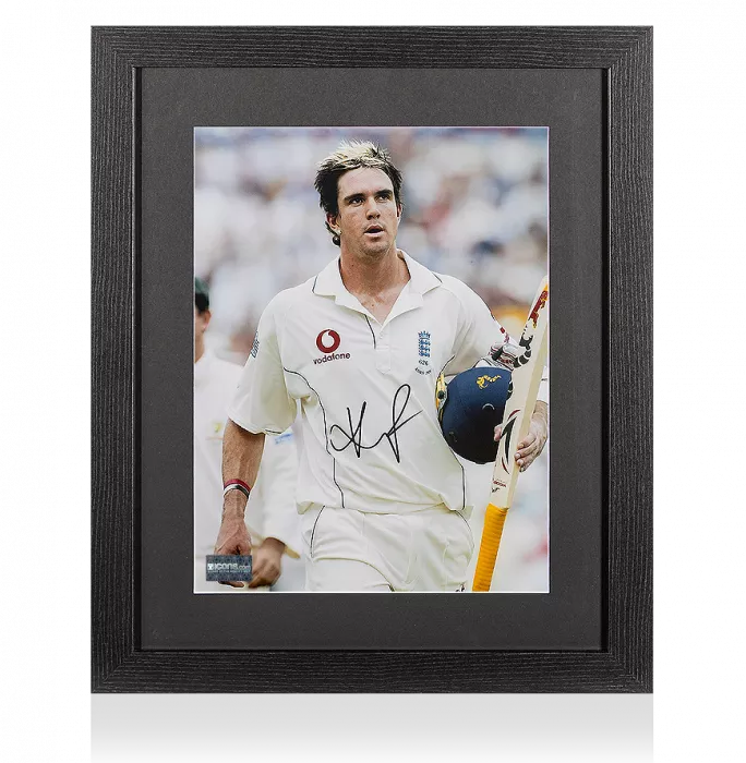 Kevin Pietersen Signed England Cricket Photo In Black Wooden Frame