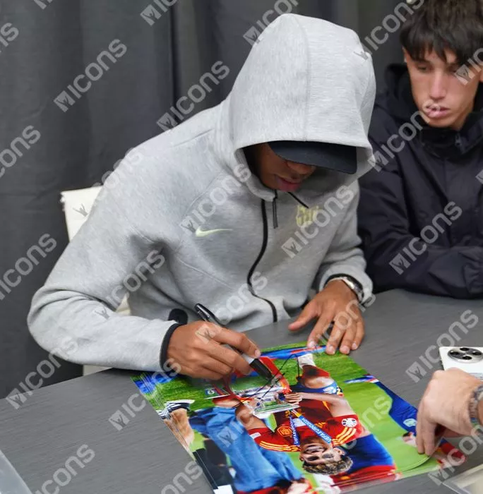 Lamine Yamal Signed Spain Photo In Premium Photo Frame: UEFA EURO 2024 Winner
