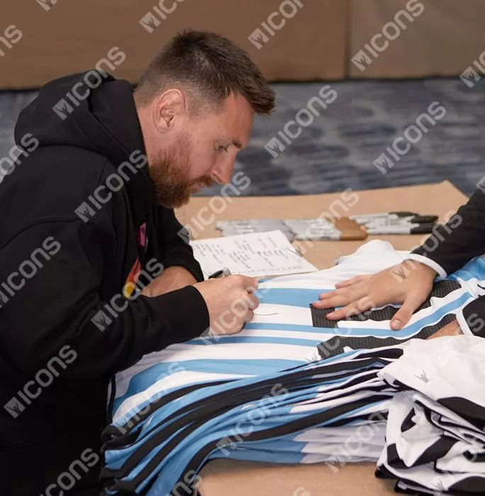 Lionel Messi Official 2022 FIFA World Cup™ Back Signed And Framed Argentina 2022 Home Shirt: Two Star Edition