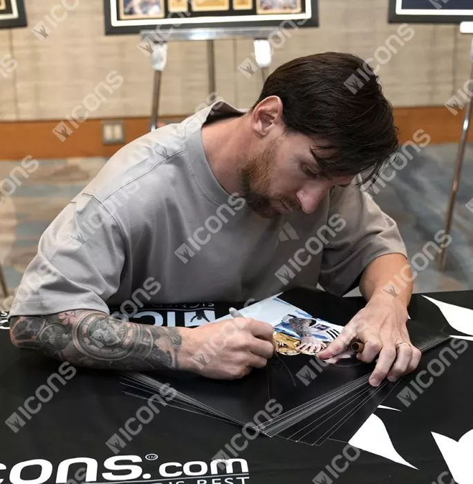 Lionel Messi Official 2022 FIFA World Cup™ Signed And Framed Argentina Photo: 2022 FIFA World Cup Winner