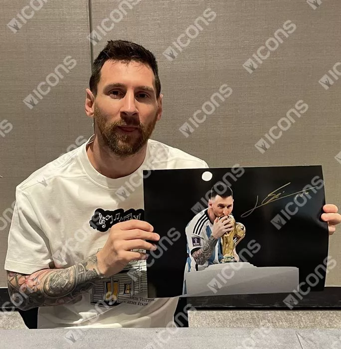 Lionel Messi Official 2022 FIFA World Cup™ Signed And Framed Argentina Photo: 2022 Winner