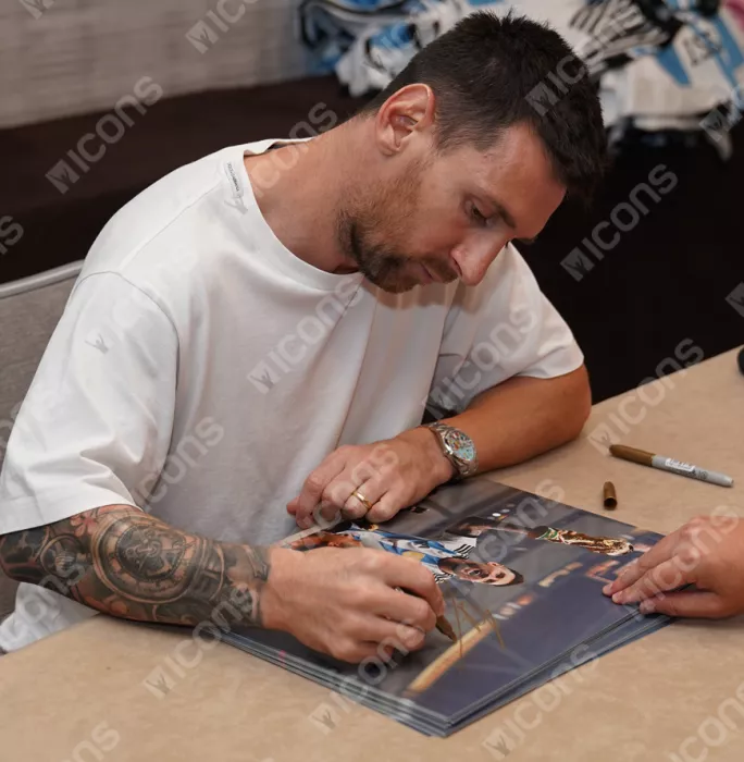 Lionel Messi Official 2022 FIFA World Cup™ Signed And Framed Argentina Photo: 2022 Winner