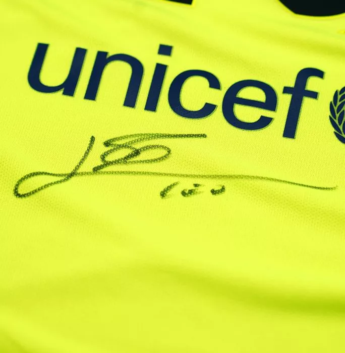 Lionel Messi Official FC Barcelona Back Signed And Framed 2014-15 Third Shirt