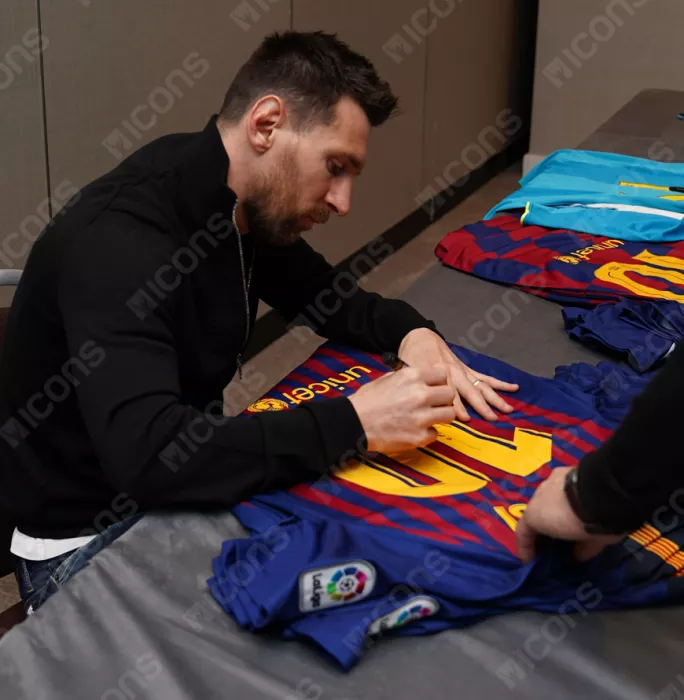 Lionel Messi Official FC Barcelona Back Signed And Framed 2018-19 Home Shirt